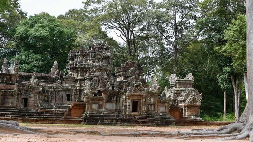 Angkor Wat Guided Sunrise Tour - Guide quality, languages, and one real risk to manage
