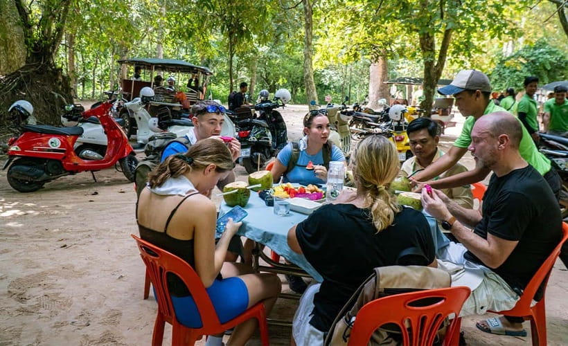 Angkor Wat: Guided Vespa Tour / Tuk Tuk or Car - Off-the-beaten-path trails and a community-based stop