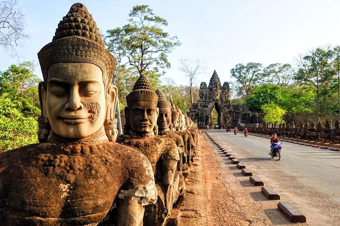 Angkor Wat Private Tour with English Speaking Driver, NO guide - Transport and timing: tuk tuk comfort, minivan comfort