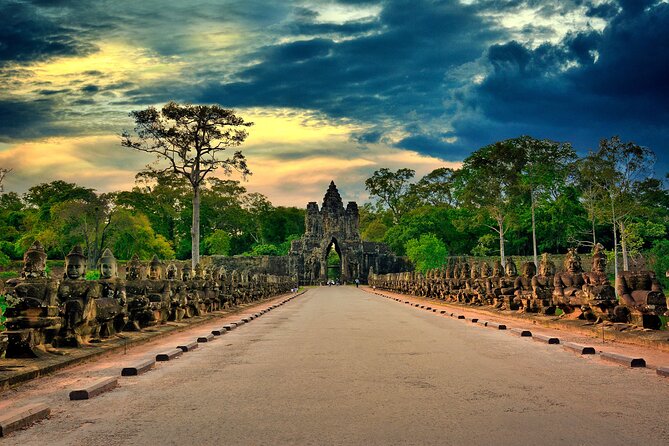 Angkor Wat Private Tuk-Tuk Tour (sunrise Option) & more - Bayon temple and Ta Keo: two hours each that fit real humans