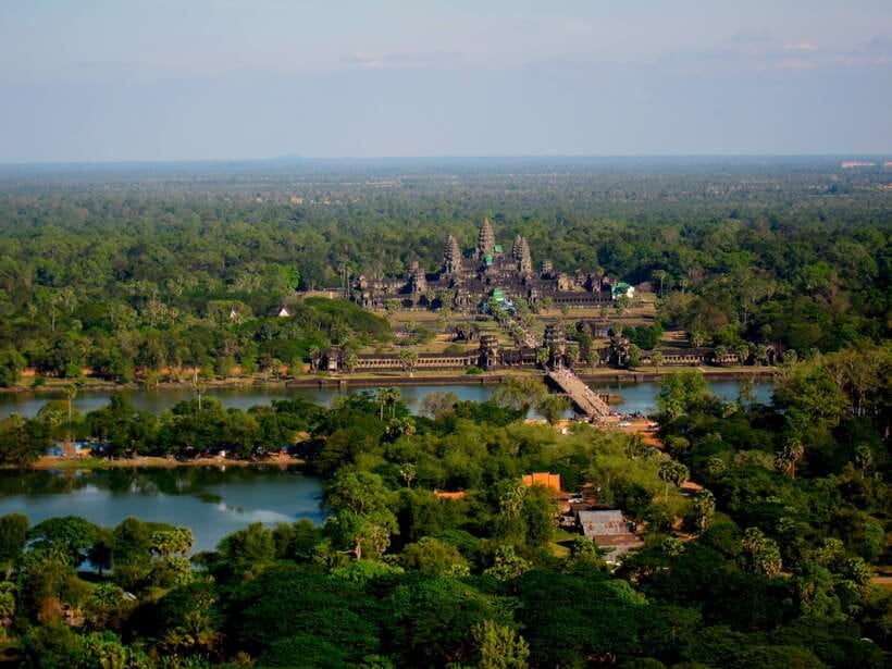 Angkor Wat: Small-Group Tour with Balloon Ride and Lunch - Angkor Wat: The Temple That’s Bigger Than It Looks
