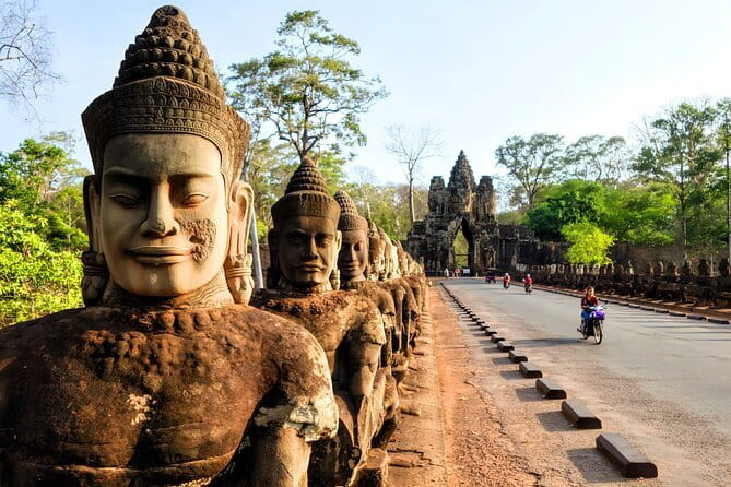 Angkor Wat & Small Tour with Bonteay Srei Temples - How a private Angkor day feels different from a scramble