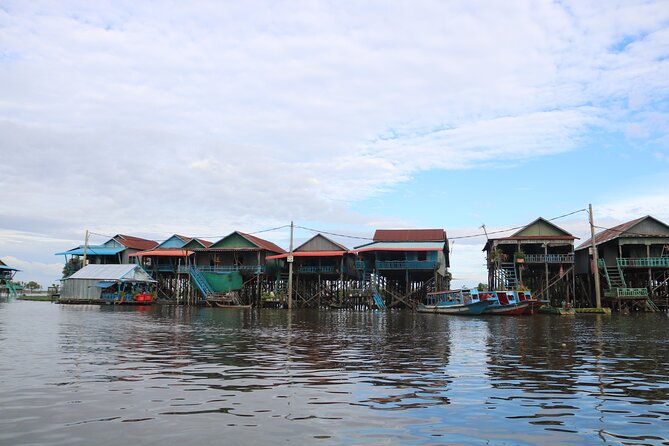 Angkor Wat Sunrise and Tonle Sap Lake 1.5 Days - Rolous Market: the quick cultural pause that’s worth the time