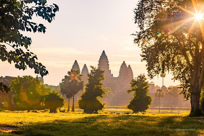 Angkor Wat Sunrise Guided Join-In Tour/Private Tour - Price and temple fees: where the $23 value lands