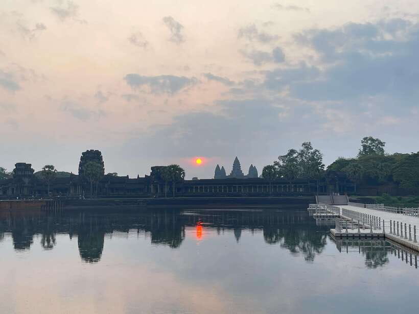 Angkor Wat Sunrise Private Full Day Tour - Angkor Thom: Victory Gate, Elephant Terrace, and the Leper King