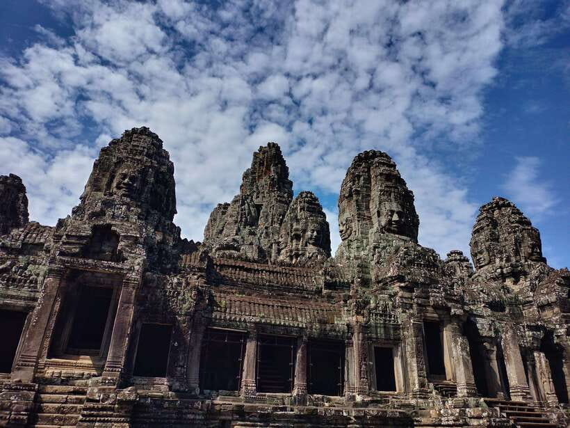 Angkor Wat Sunrise Shared Tours: Bayon-Ta Prohm-Banteay Srei - The guide factor: context, clarity, and photo help