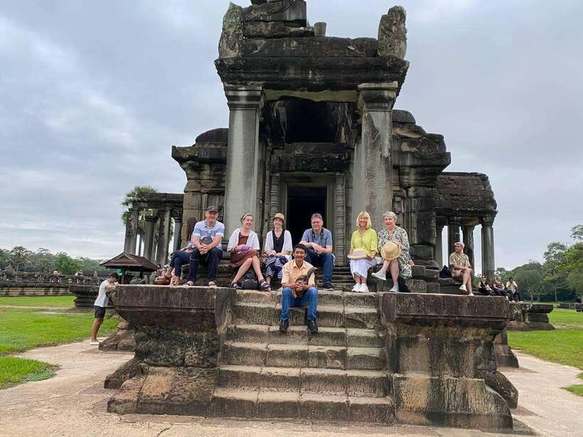 Angkor Wat Sunrise Shared Tours: Bayon-Ta Prohm-Banteay Srei - What to pack (and what not to bring)