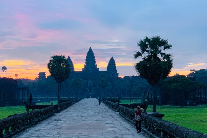 Angkor Wat Sunrise, Top 4 Temples and a Tranquil temple - Angkor Wat main structure: the guided time you actually need