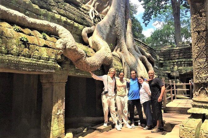 Angkor Wat Sunrise Tour: 2.5 Days with Tonle Sap Lake - Pre-Dawn Angkor Wat Sunrise: Library Pools to Inside the Temple