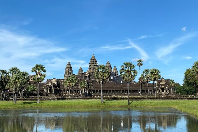 Angkor Wat Sunrise Tour & Archaeological Park Exploration - Stop 2: Bayon Temple and Jayavarman VII’s state temple