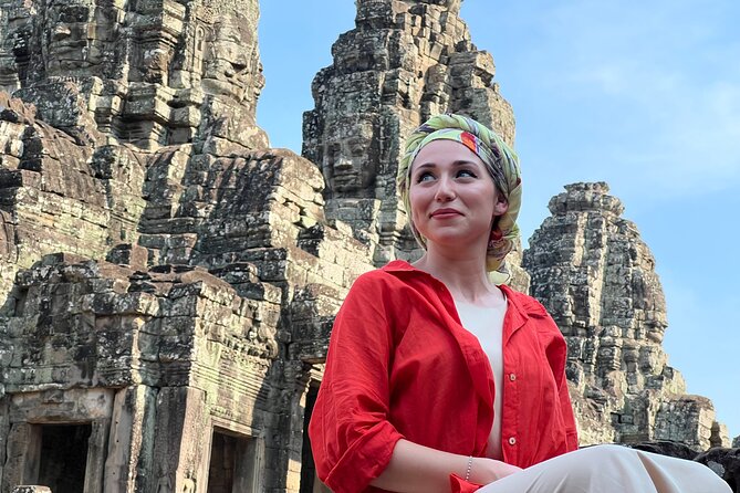 Angkor Wat Sunrise Tour By E-Bike Experience With Breakfast Included - Angkor Thom Victory Gate to Bayon: Smiling Faces on Two Wheels