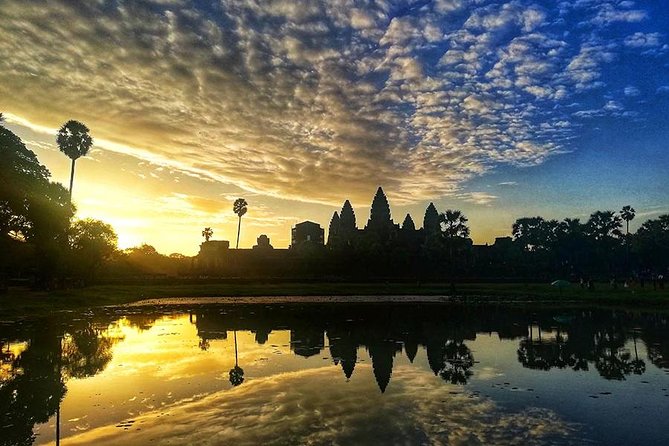 Angkor Wat Sunrise tour with Small - Group and Guide tours - Dress code and walking stamina: don’t let the small stuff ruin it
