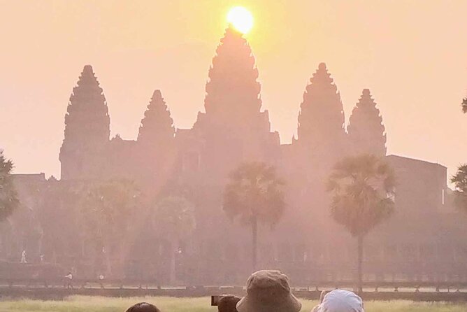 Angkor Wat Sunrise Tours to Bayon and Ta Prohm Temple - Quick highlights