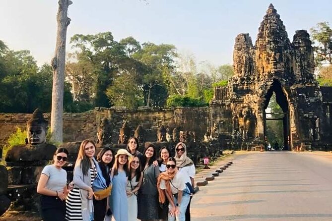 Angkor Wat Sunset Small Group Tour with Lunch Included - Lunch at Srah Srang (Royal Bath): A Break That Helps You Enjoy the Afternoon