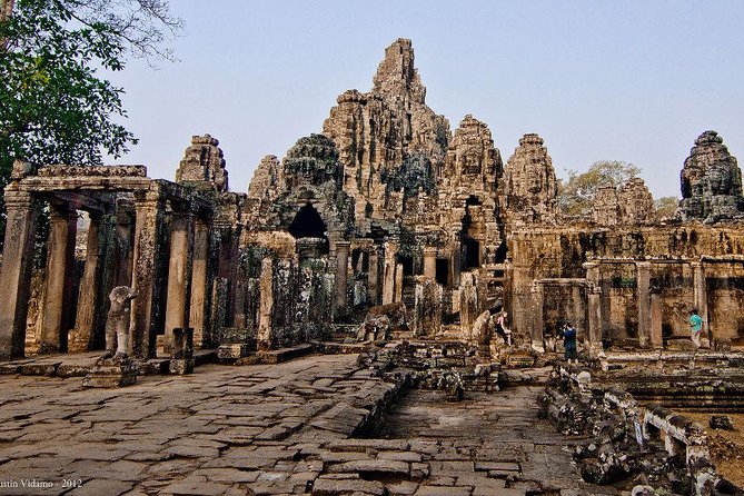Angkor Wat Sunset Tour - Angkor Thom and Bayon: the royal city feeling in 200+ faces
