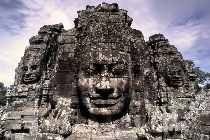 Angkor Wat Temples Tour with Entrance Ticket and Lunch - Hotel Pickup and Getting Your Angkor Pass Smoothly