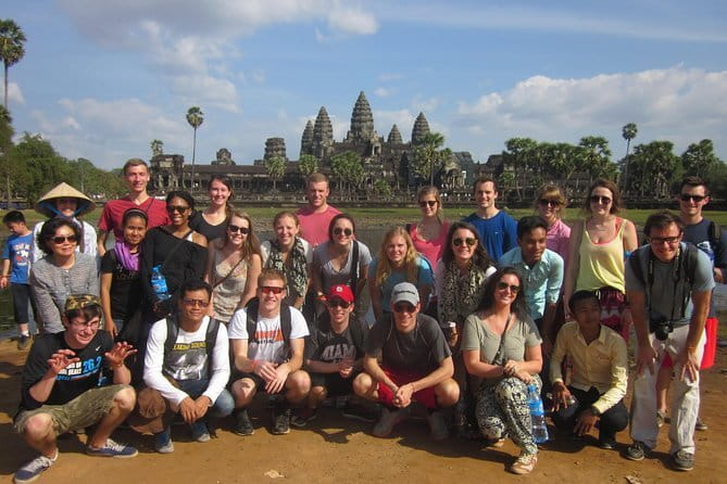 Angkor Wat Tour deutsch - Sonnenaufgang | Private Führung - Angkor Thom: Bayon Temple, Terrace of Elephants, and carved drama