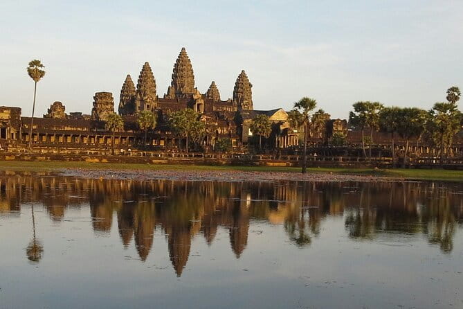 Angkor Wat Tour with Sun Rise Small Group Day Tour - Key Highlights You’ll Feel Immediately