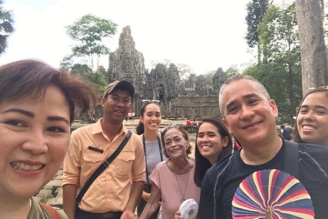Angkor Wat Tour with Sun Rise Small Group Day Tour - Breakfast Before the Temples: Fuel for Ta Prohm and Bayon
