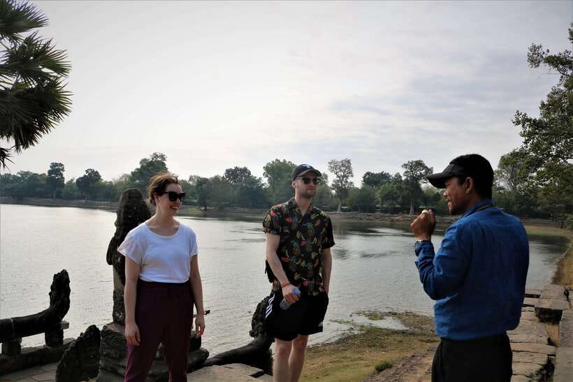 Angkor Wat: Tuk Tuk and Walking Tour - Angkor Thom on Foot: Bayon Faces, Dead Gate, and Victory Gate