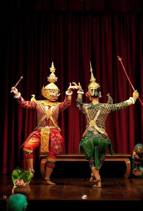 Apsara Performance include Dinner & hotel pick up - International Buffet Dinner: Eating While You Wait for the Show