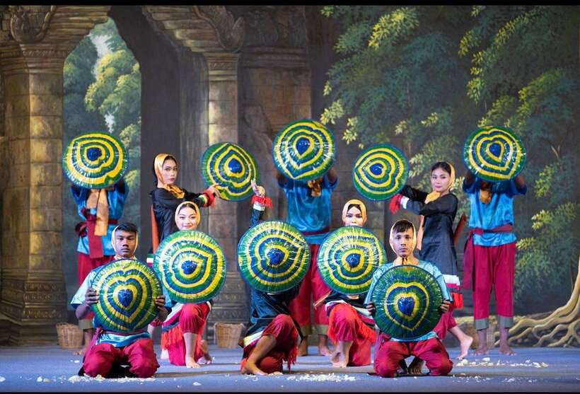 Apsara Performance Including Buffet Dinner & Hotel Pick up - Who This Apsara Show Fits Best