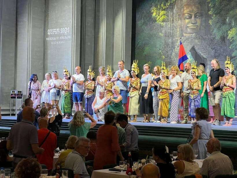 Apsara Performance with Dinner include Pick up & Drop off - Buffet Dinner: Amok, Khmer BBQ, and Real Options for Veggie Eaters