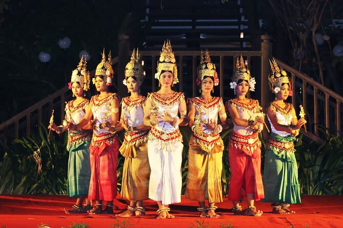 Apsara Theatre Performance include Dinner - Dinner Before the Dancing: Buffet Choices and How to Avoid a Long Wait