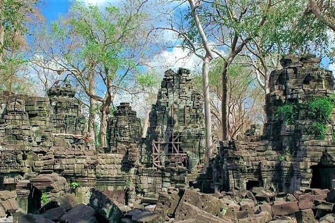 Banteay Chhmar Temple & Silk Farm Private Day Trip from Siem Reap - Banteay Toap: the Fortress of the Army and a calmer, scenic stretch