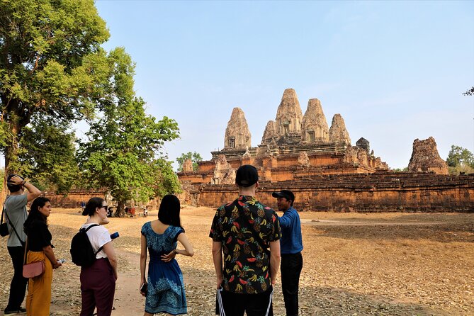 Banteay Srei and Grand Circuit Heritage Tour from Siem Reap - Phnom Bakheng: the sunset viewpoint ending (and why clouds can mess with it)