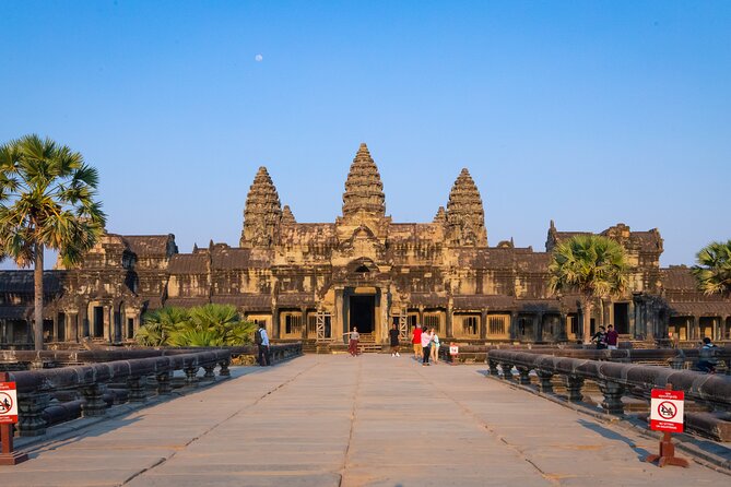 Banteay Srei & Angkor Big Circuit Tour - Ta Som: the small temple with the strangler fig takeover