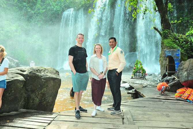 Banteay Srei & Kulen Mountain & Beng Mealea Tour - Banteay Srei: The Lady Temple and Those 3D Carvings