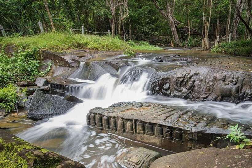Bantey Srei, Kbal Spean and Landmine museum Private Tuk-Tuk - Kbal Spean’s carved riverbed: the jungle hike that makes it worth it