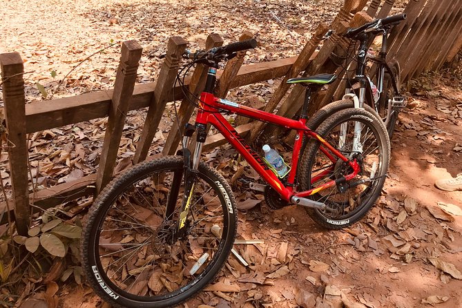 Biking Tour in Angkor Wat, Angkor Thom Ancient Capital, Ta Promh - Stop 1: Angkor Wat on a bike—temple-mountain first