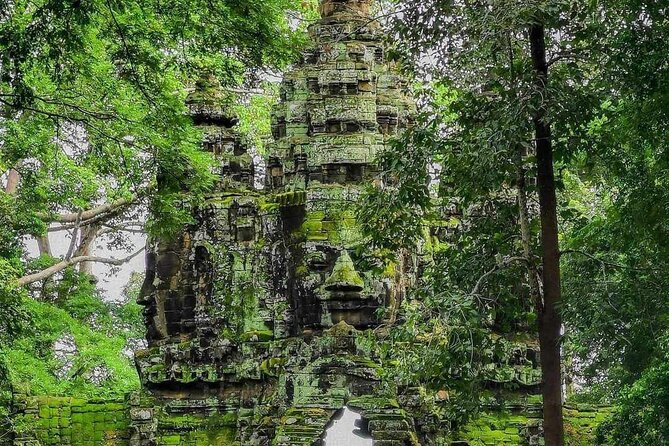 Biking Tour in Angkor Wat, Angkor Thom Ancient Capital, Ta Promh - Your guide can make or break the day (and this one gets praise for that)