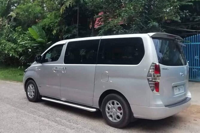 Border Transfer (Siem Reap to Thailand) - The Ride From Siem Reap: A/C Comfort and a Driver Who Handles the Road