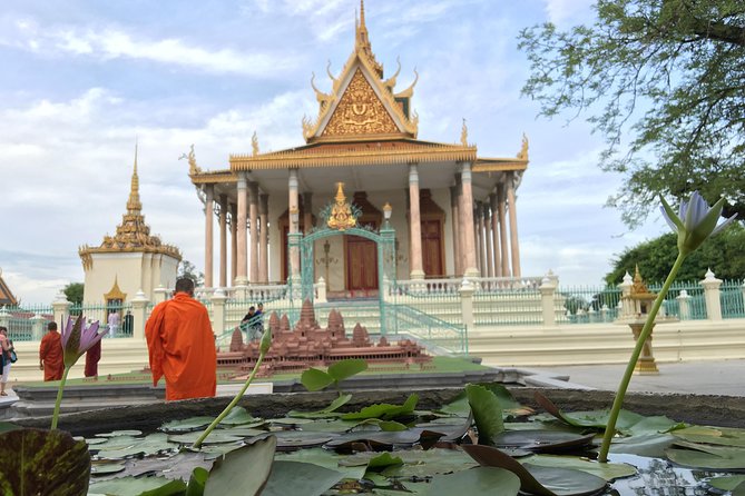 Cambodia 7 Days Tour from Siem Reap to Battambang and Phnom Penh - Phnom Penh and the Khmer Rouge sites: respectful, organized, and heavy