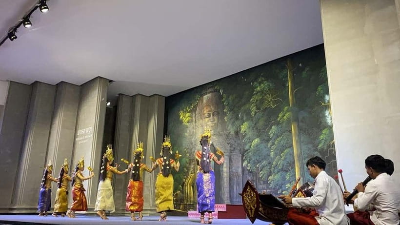 Cambodia: Absolute Traditional Dance Show with Buffet Dinner - Apsara Dance Dinner in Siem Reap: what you’re really buying