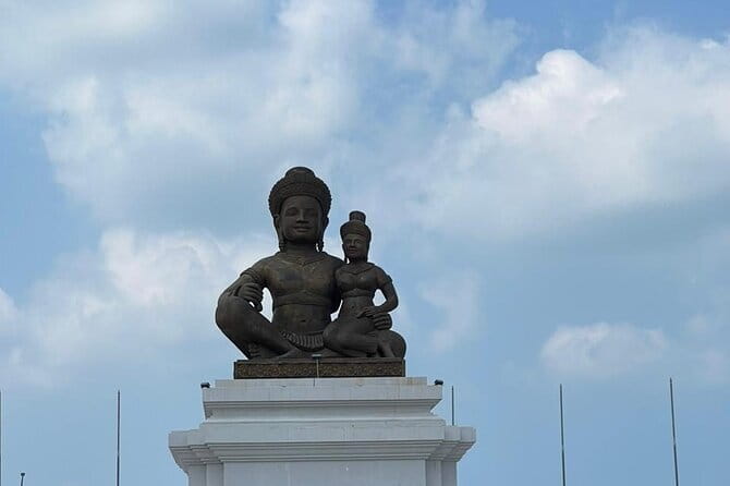 Cambodia Private Taxi - Siem Reap & Angkor Wat Temple Area Tour - Licensed drivers, safer roads, and real-world control points