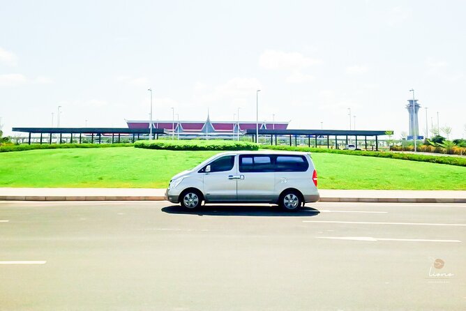 Cambodia Taxi Services 100% Private - How the driver really helps: punctual, friendly, and good with your questions