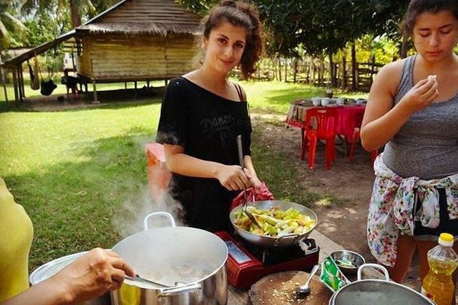 Cambodian Private Cooking Class at a Local's Home - Khmer Cooking Steps You Can Repeat: From Spice Secrets to Technique