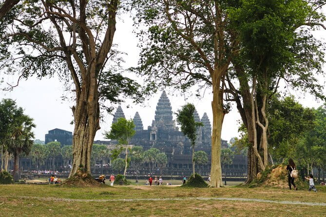 Classic Angkor Wat Sunrise Full Day Private Guide Tour - Angkor Wat Sunrise Starts at 4:40am, and That’s the Point