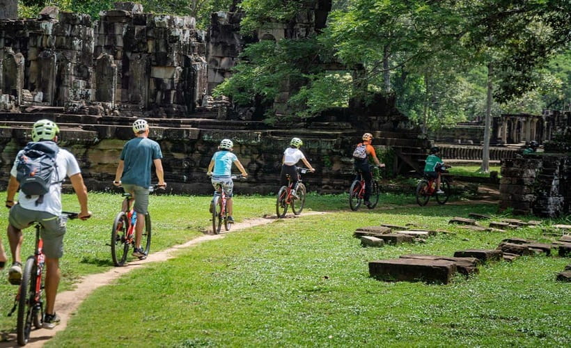 Cycle Angkor Backroad Bike Tour / E-Bike or Tuk Tuk - Who this tour suits best