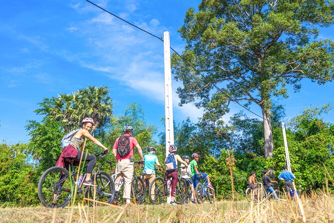 Cycle the Angkor Backroads with lunch / E-Bike or Tuk Tuk - Srah Srang Lunch Break With a Pond View