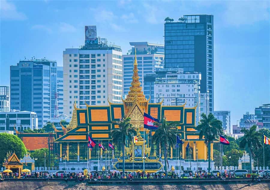 Day trip from Sihanoukville to Phnom Penh for Cruise Ship - Wat Phnom: Phnom Penh’s Only Hill and a Legend Worth Knowing