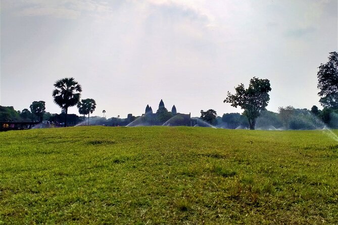 Discover Cambodia 8 Days from Siem Reap to Koh Trong -Phnom Penh - Day 6: Kampong Cham City, Dei Doh Pagoda, Cheung Kok, and Skun Spider Sanctuary