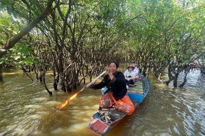 Experience Tranquility: Kampong Phluk Floating Villages Tours - The guide experience: humor plus cultural context