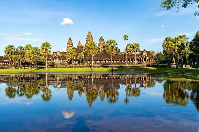 Explore Angkor Sunrise Spectacle a Full Day Temples Tour - Angkor Wat Sunrise starts early for a reason