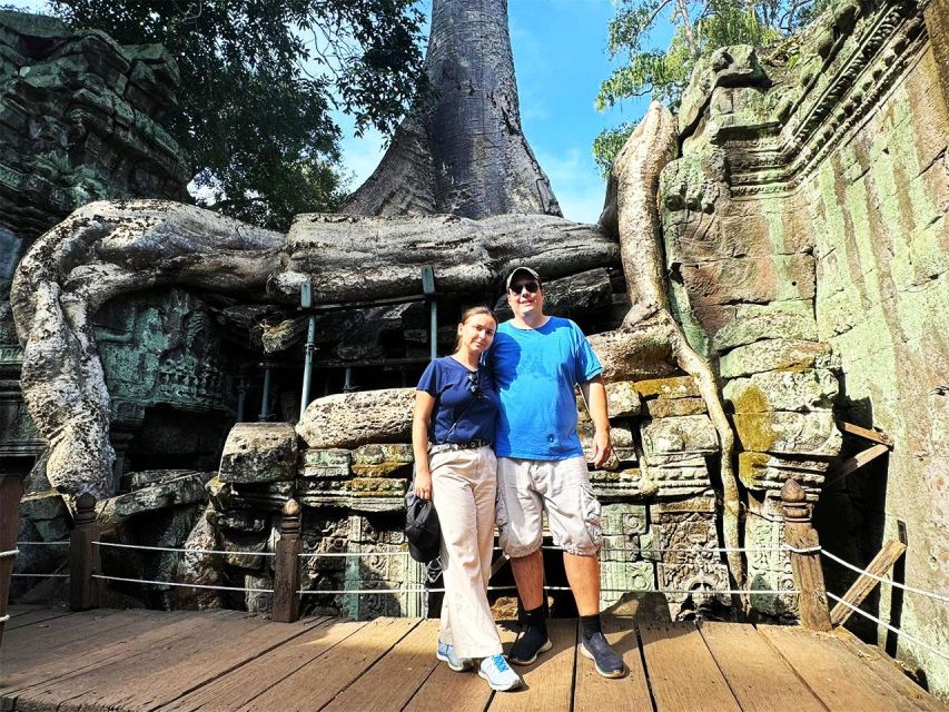 Explore Angkor Temple Sunset With Tour Guided - Guides matter here: the difference between seeing and understanding