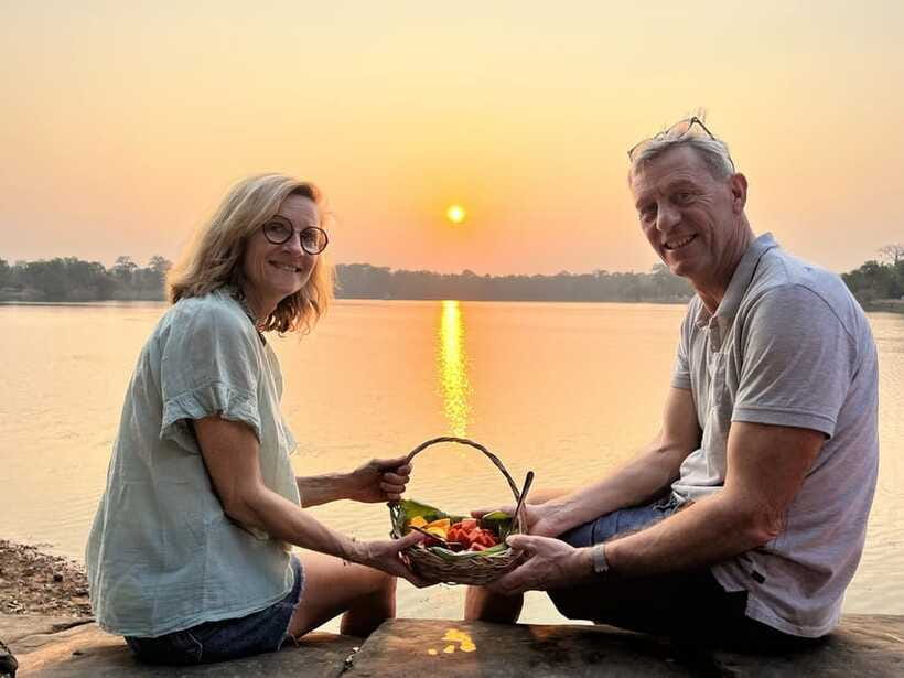 Explore Angkor Wat by Bike and Sunset - Phnom Bakheng Sunset: The Last Climb for the Best Light
